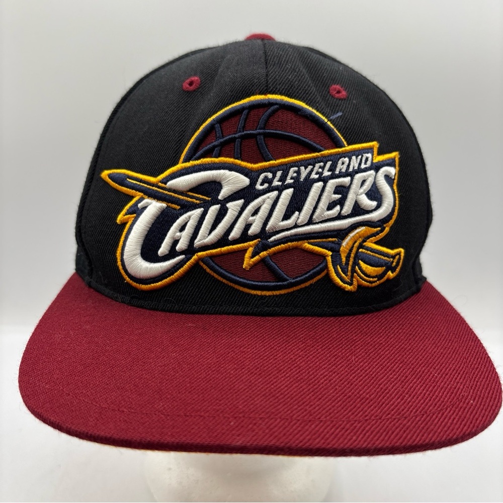 Cleveland Cavaliers NBA Mitchell & Ness Black Embroidered Logo SnapBack Hat OSFM